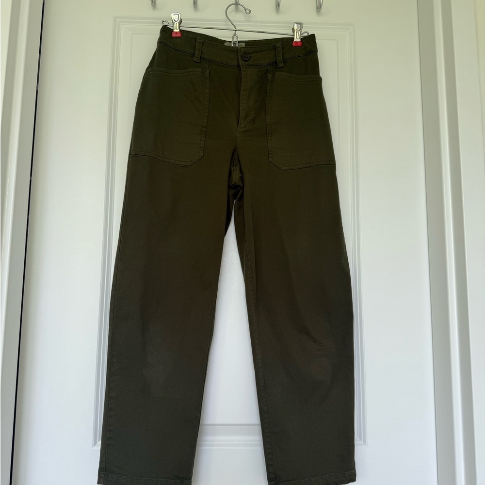 Universal Threads Women’s Cargo Army style pant